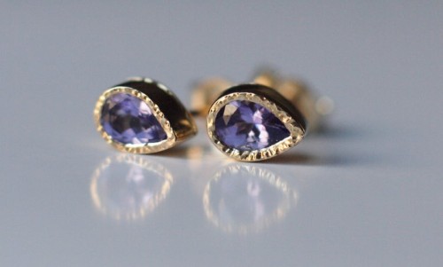 kolczyki z tanzanitami w kształcie kropli złoto pr. 585