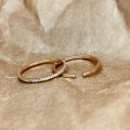 Minimalistyczny pierścionek obrączka z diamentami 0,01ct – złoto 585 żółte, białe lub różowe | Ręcznie robiony